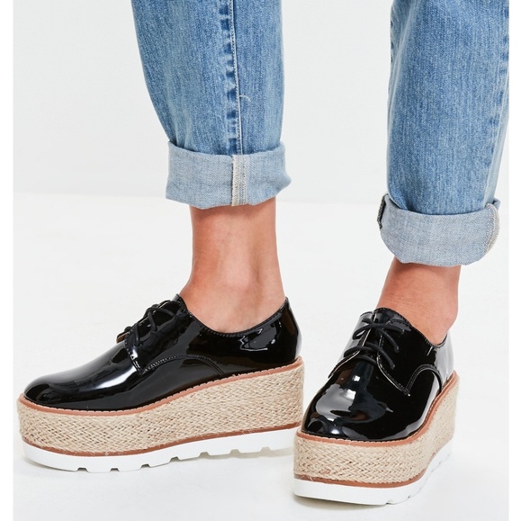 Black chunky Platform Lace Up Brogues - Picture 2 of 4